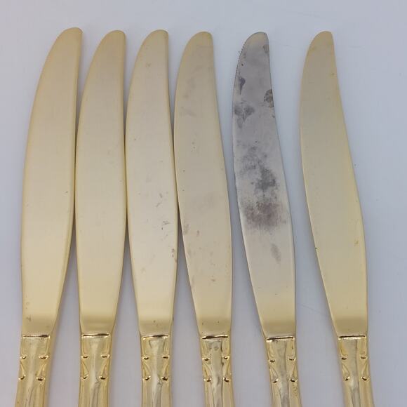 Set of 6 Dinner Knifes Gold Tone With Monogram C Hollywood - Picture 10 of 15